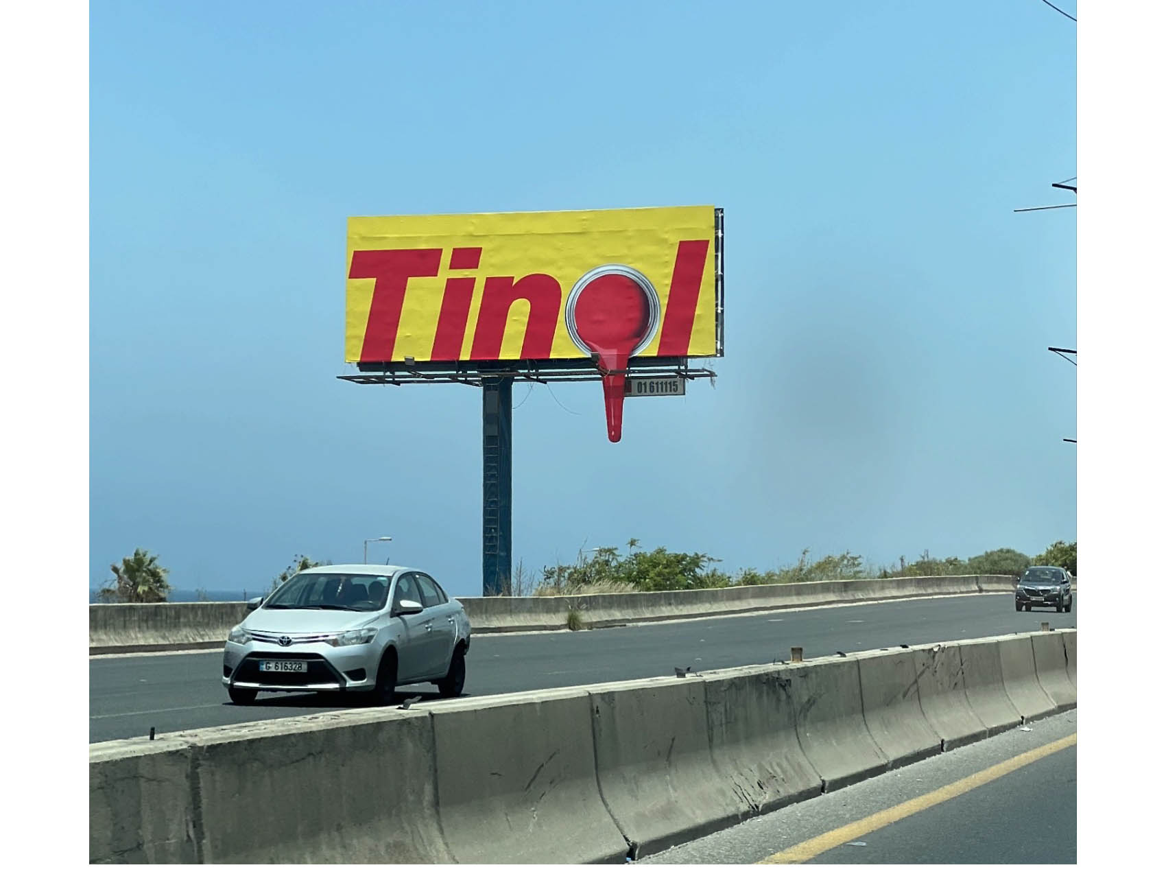 Tinol shows the power of its vibrant hues through an impactful OOH campaign by Phenomena